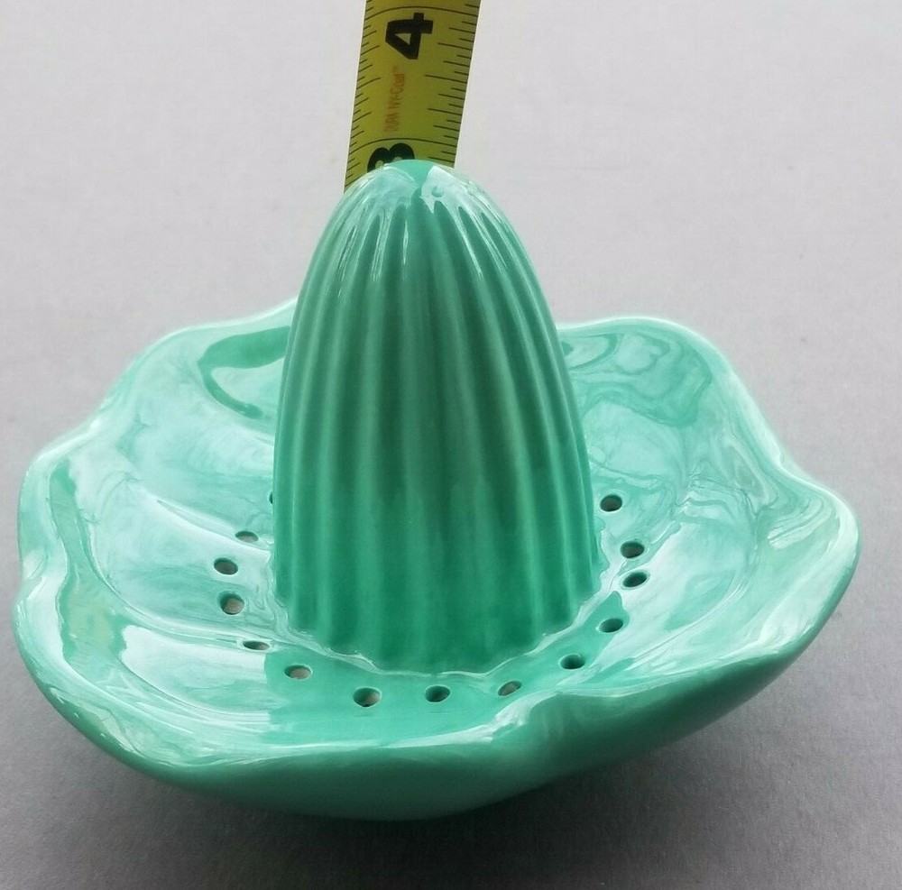 Vintage Pottery Orange Lemon Citrus Juicer Squeezer Reamer Cactus