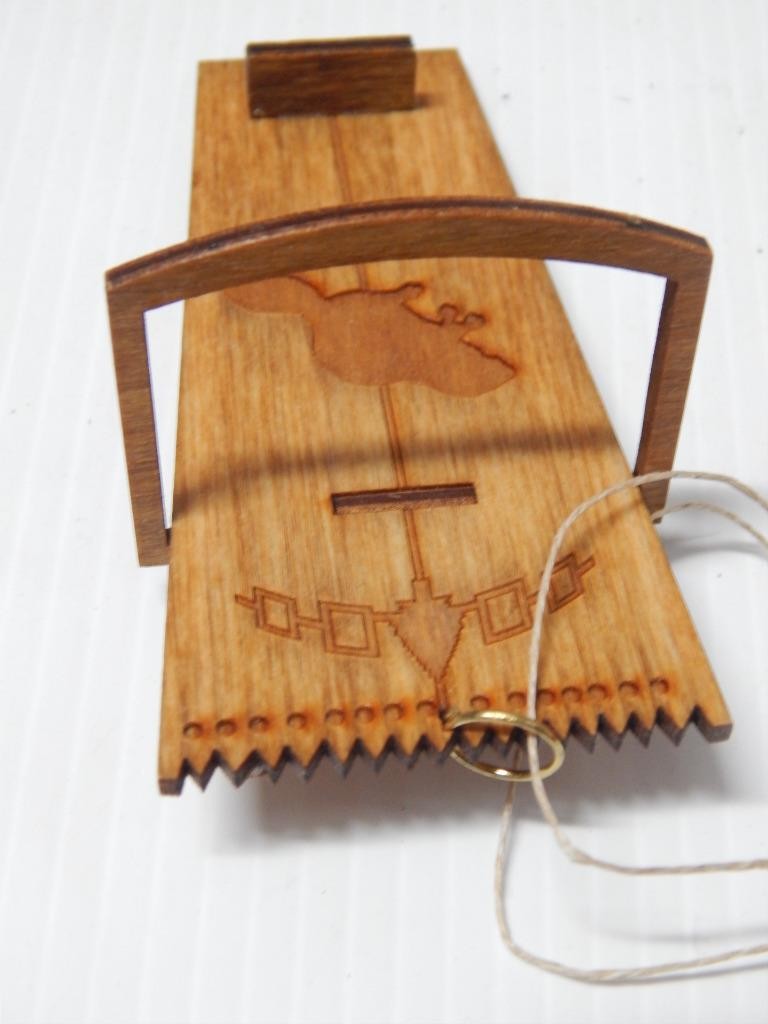 MINIATURE TOY SIZED IROQUOIS EASTERN WOODLANDS INDIAN CRADLEBOARD