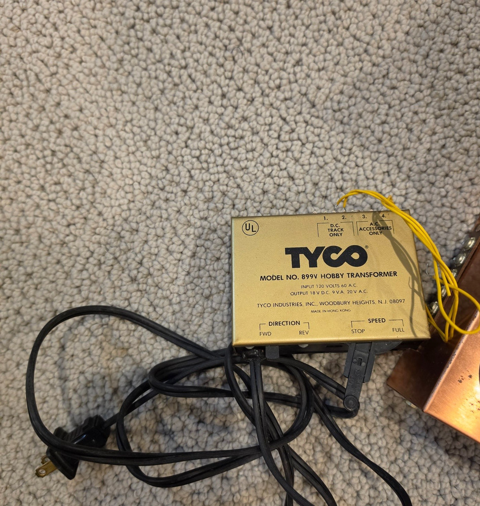 TYCO Trains HO Scale Model Train Hobby Transformer Controller #899V + Throttle P