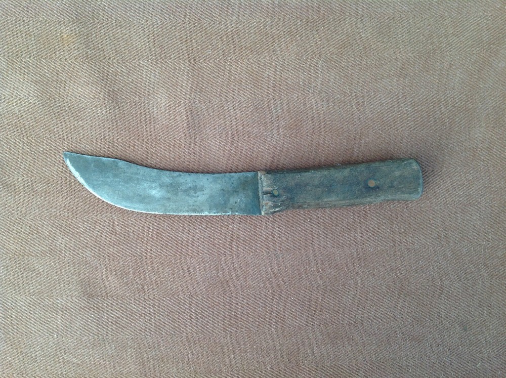 Vintage Curved Skinning Knife