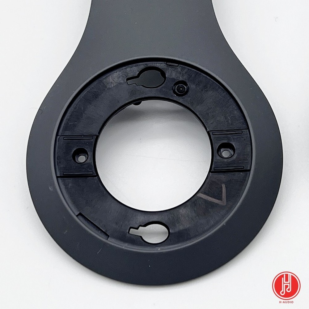 Authentic Replacement Panel Beats Studio 3.0 Outside L or R Part Gray - A1914