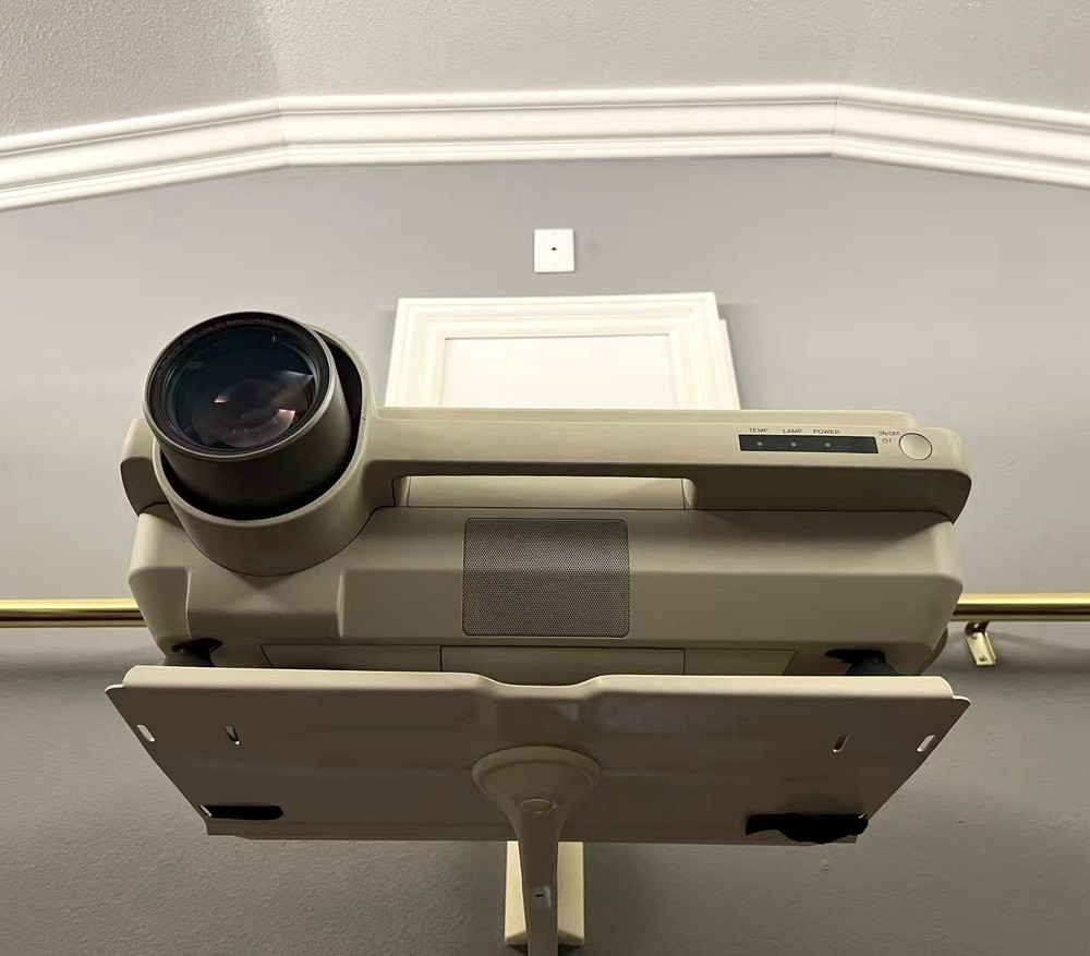 Sharp XV-S55U LCD Projector  With Mounting Bracket