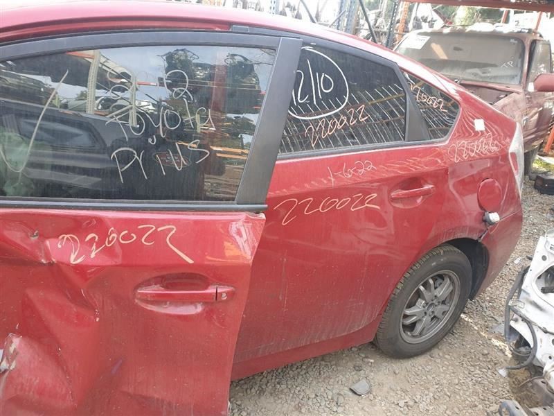 10-15 TOYOTA PRIUS REAR VIEW DECKLID MOUNTED CAMERA