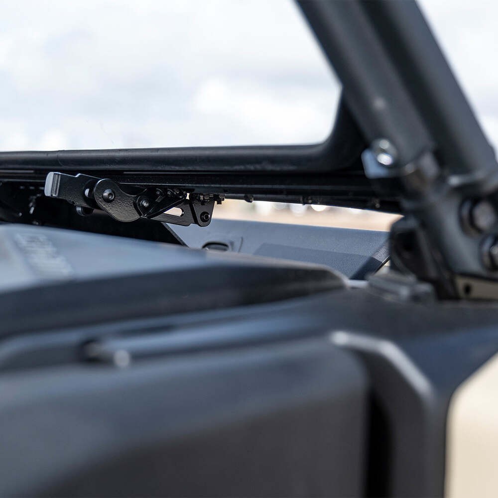 Super Comp Can-Am 2020-2024 Commander Vented Front Windshield