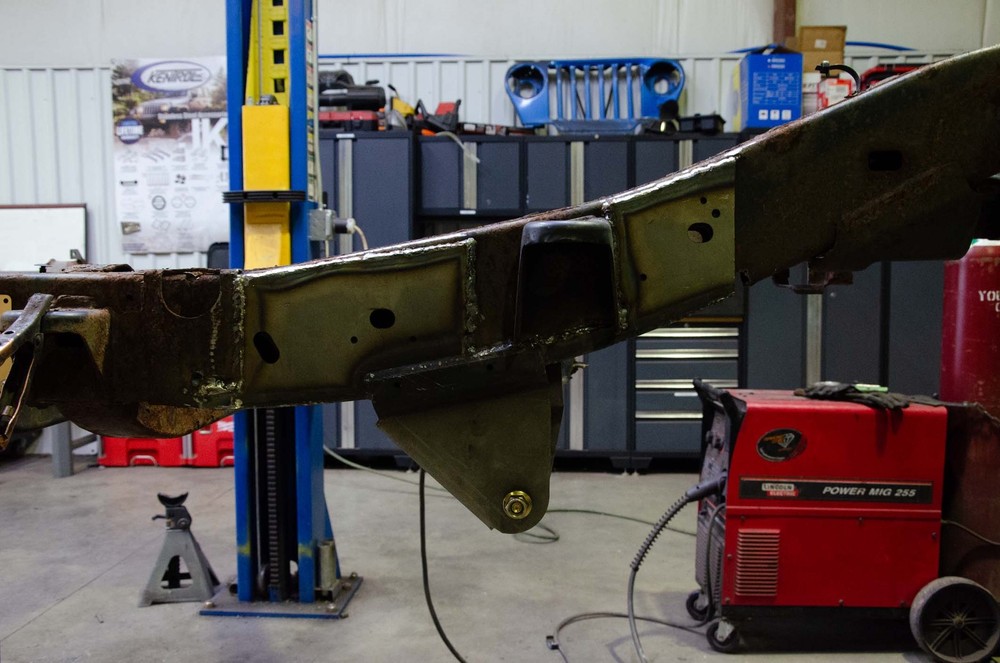 Rust Buster RB7516L LEFT Leaf Spring Frame Section for 06-10 Hummer H3
