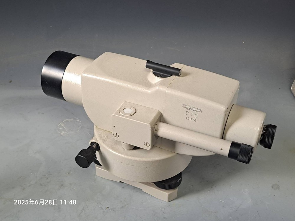 Sokkia B1C Auto level w. NEW MICROMETER