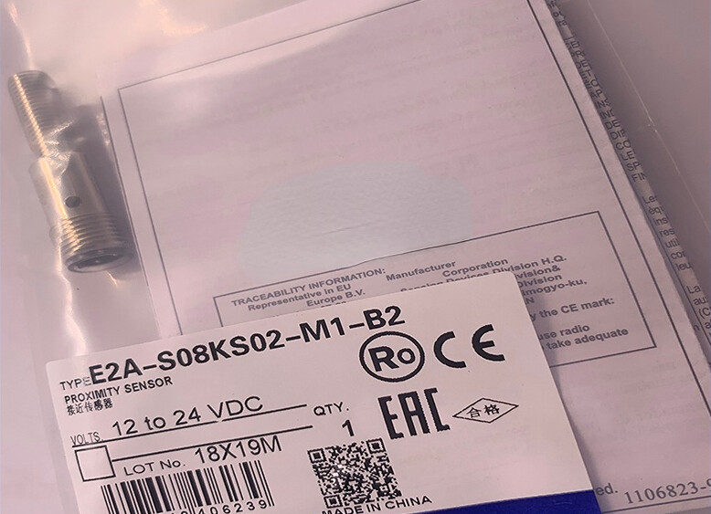 1PC New Omron E2A-S08KS02-M1-B2 Proximity Sensor Free Ship