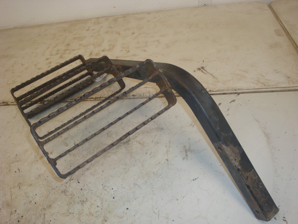 1993 AGCO 8630 Tractor Right Step Bracket Assembly