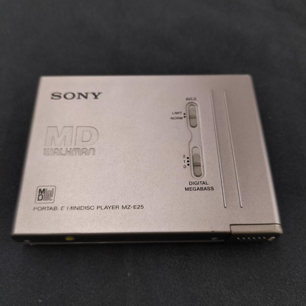 Sony MD Walkman MZ-E25 Mini Disc Player Silver Tested Japan