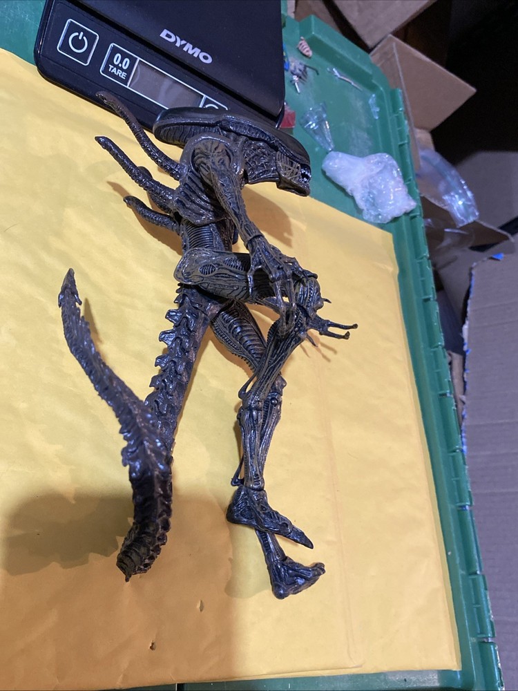 NECA Alien Resurrection Xenomorph Warrior Loose