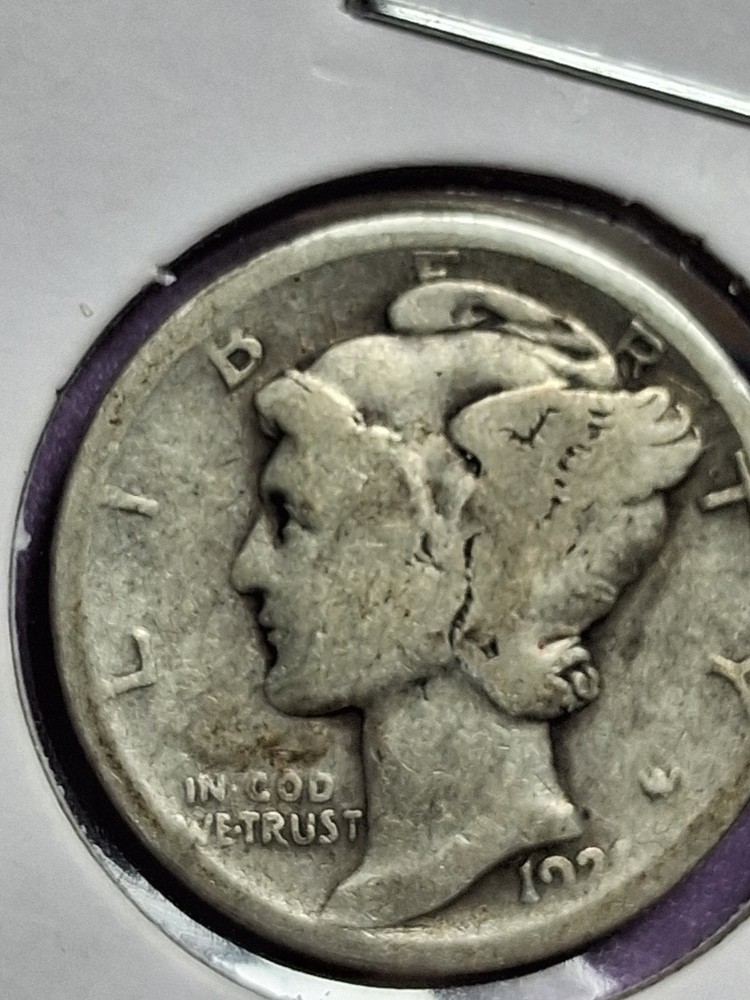 1921-D MERCURY DIME. GOOD CONDITION. KEY DATE.