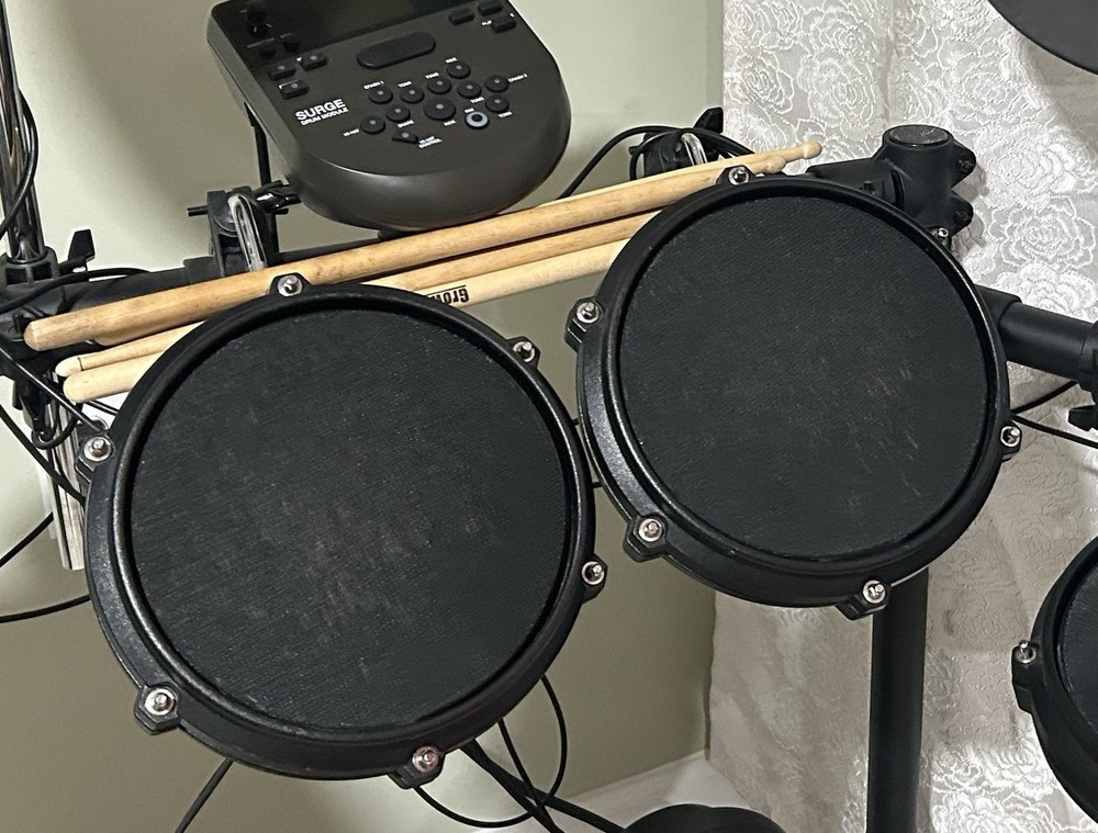Alesis Surge Electronic Drum Kit, Built-in Effects, USB, Drum Sticks, Module
