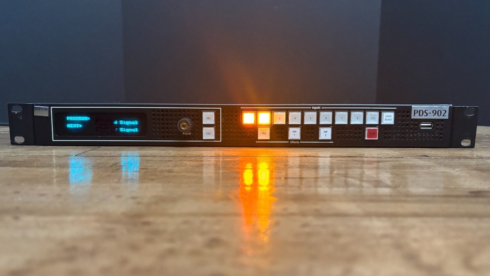 Barco PDS-902 SDI Digital Switcher unit (C)