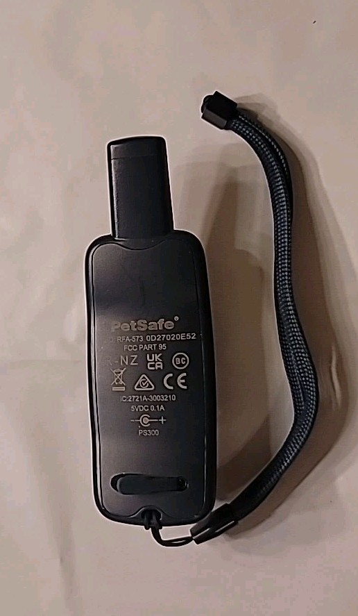 PETSAFE RFA 573 TRANSMITTER NO CHARGER