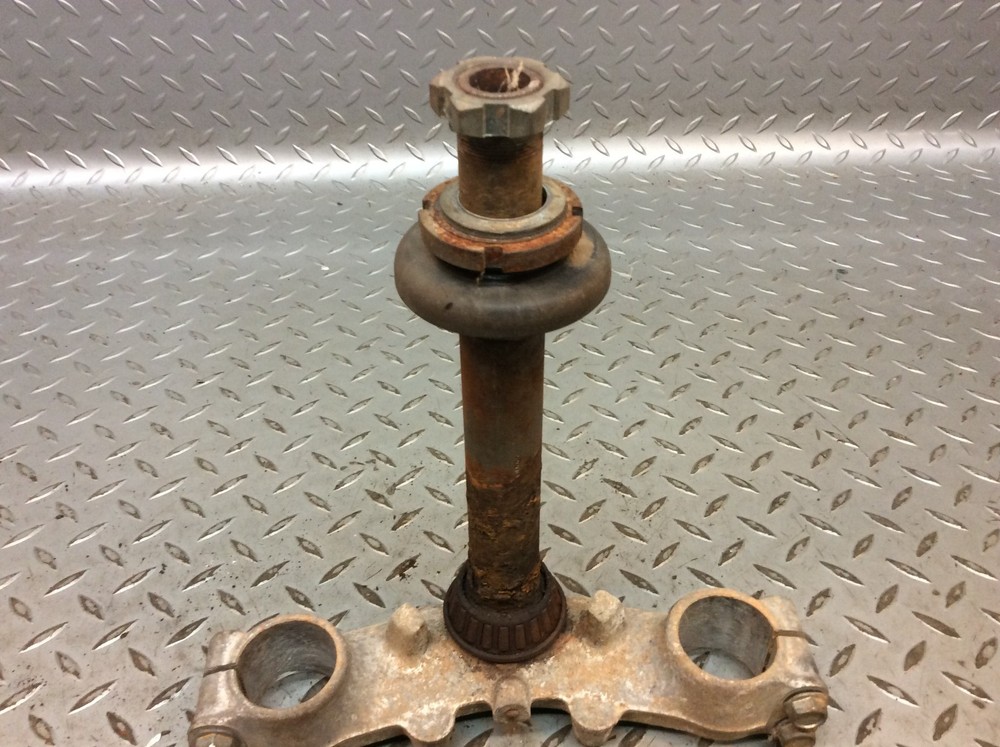 89-01 Suzuki RM80L RM80 Upper Lower Triple Tree Steering Stem Bracket Mount