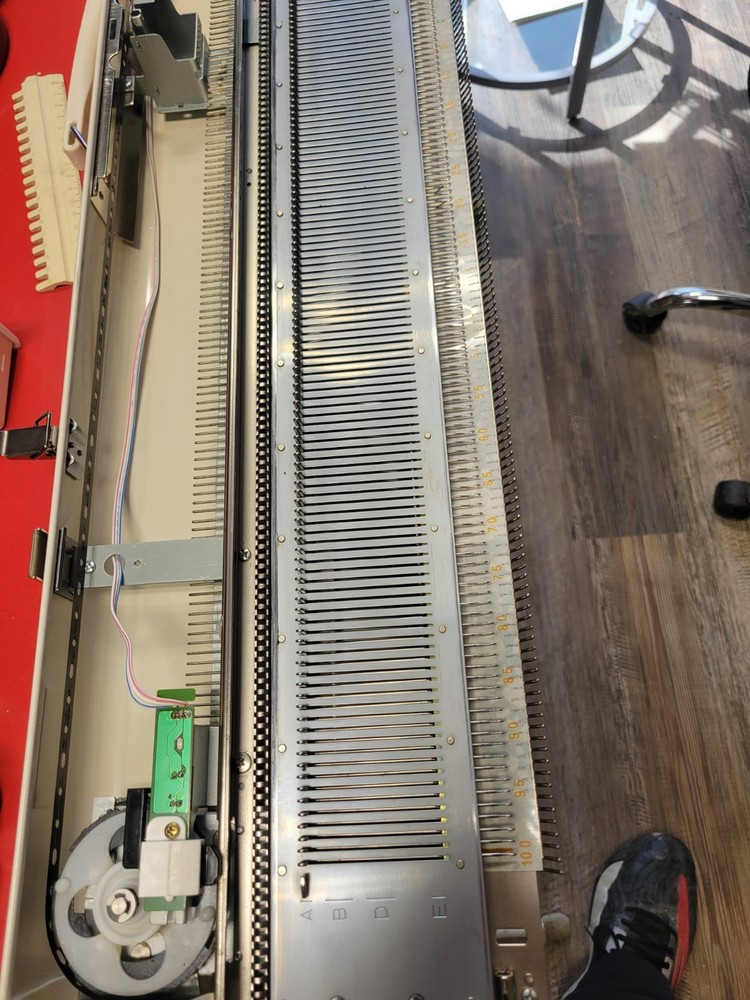 Knitking Compuknit 5 STAR (same as Brother 970) Knitting Machine Tested/Working
