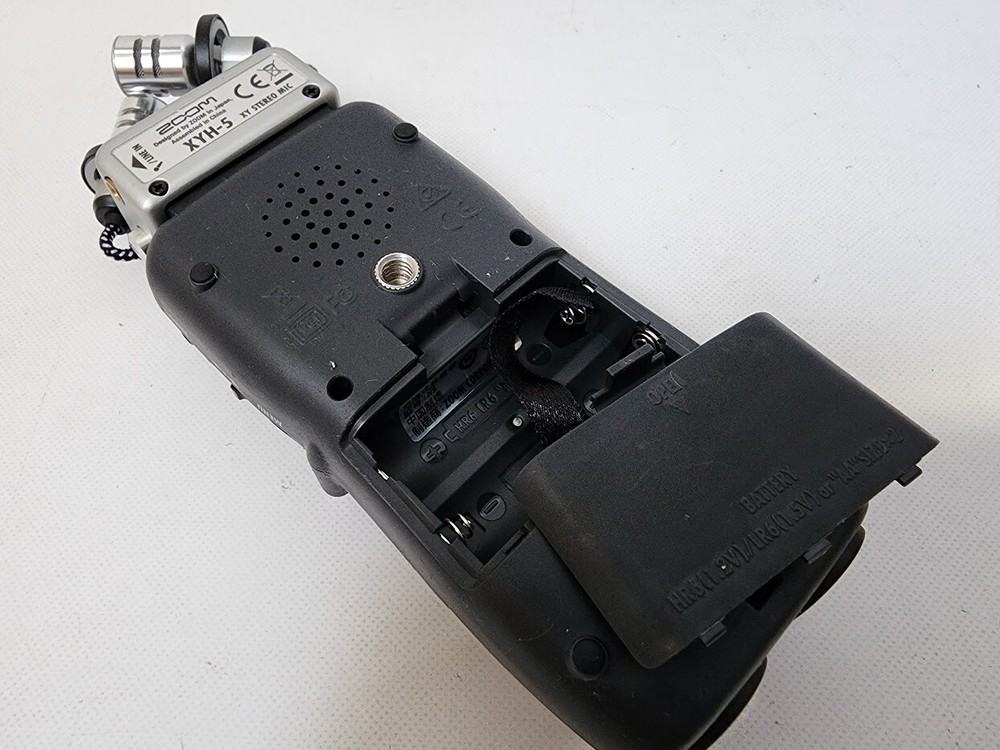 Zoom H5 4-Track Portable Digital Recorder