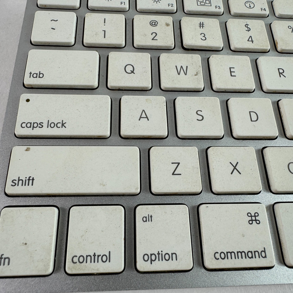 Apple Wireless 2009 Keyboard A1314 White Keys Aluminum Untested
