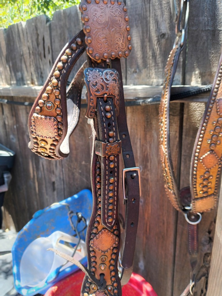 Luan Leather Tack Set