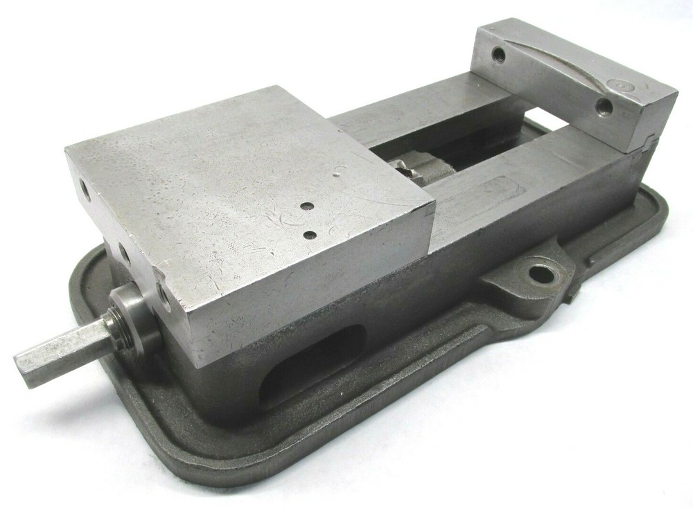 KURT ANGLOCK 6" MILLING MACHINE VISE - #D60