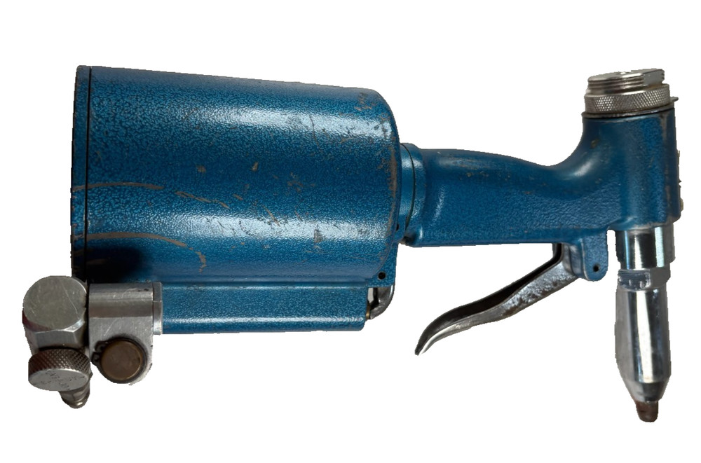 Central Pneumatic Tools Rivet Gun #167
