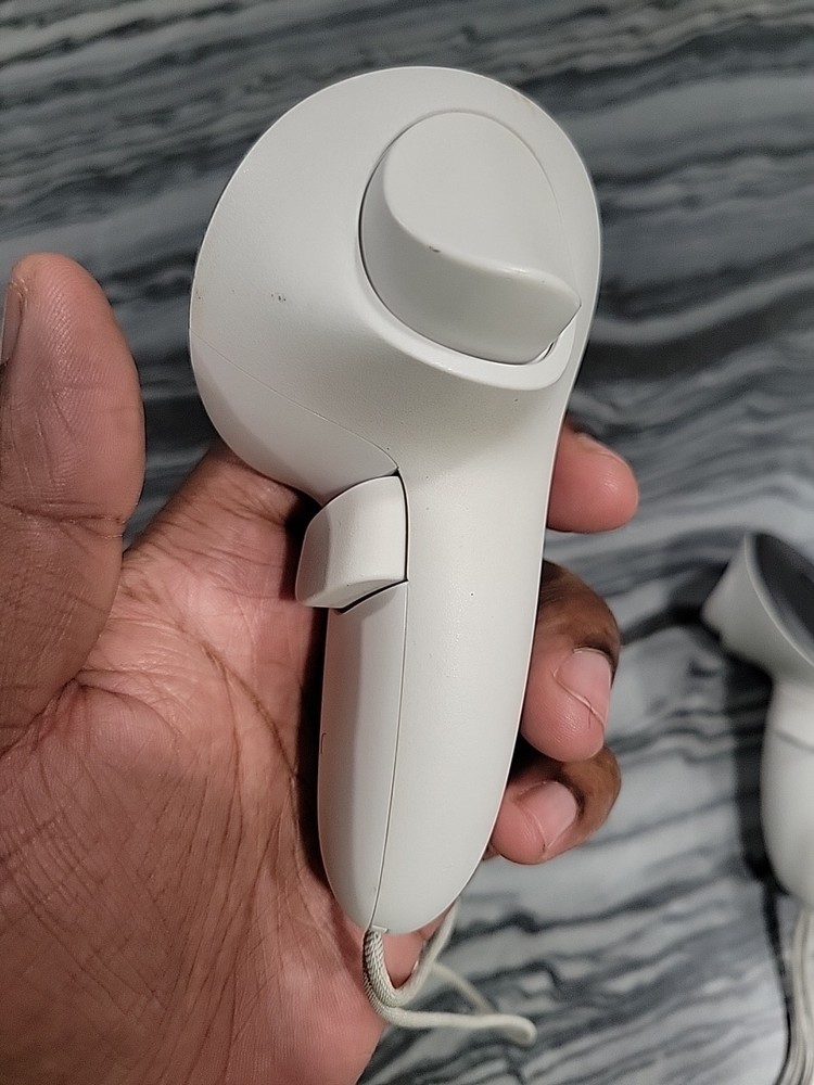 Meta Oculus Quest 3/3S VR OEM Left & Right Controllers Pair ONLY