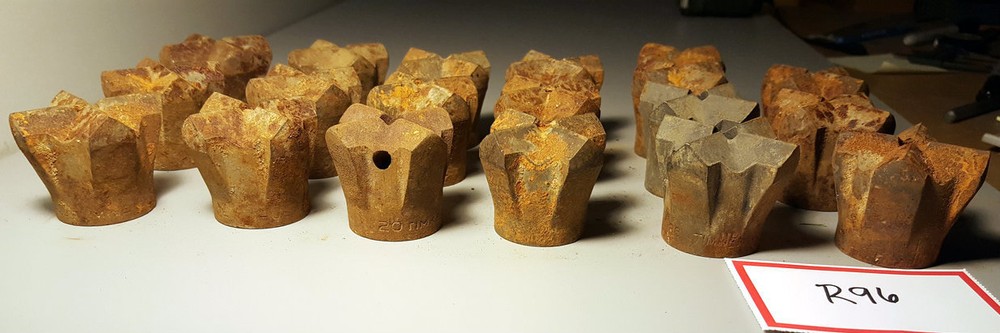 2" Hard ROCK CROSS DRILL BITS, R96