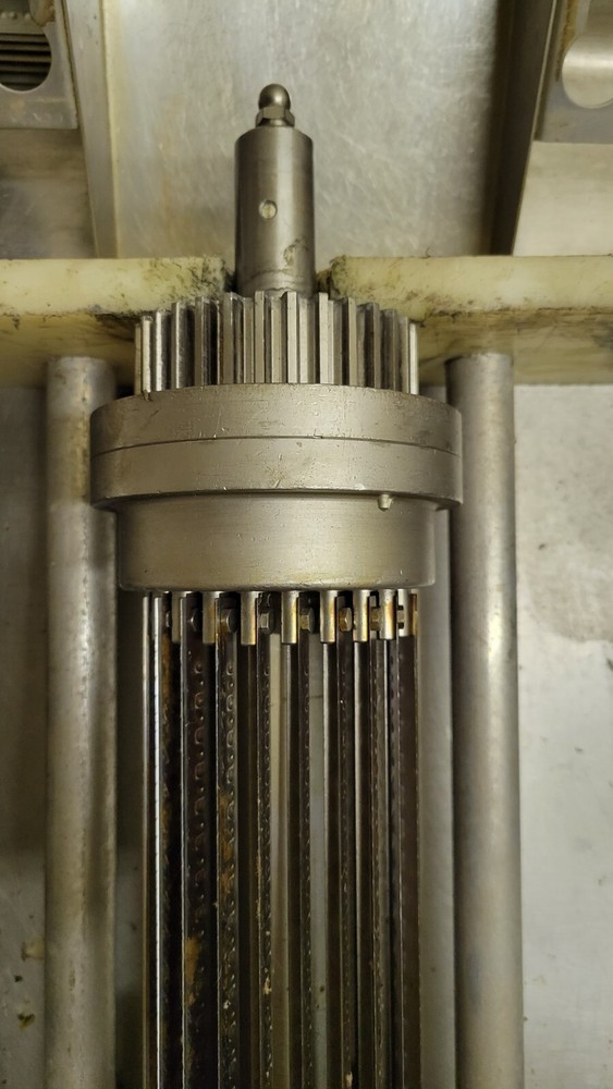 Urschel crosscut assembly