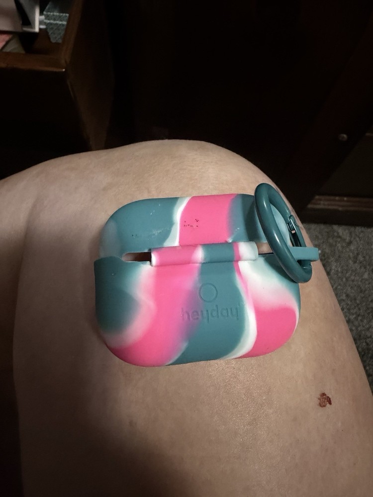 earbuds case holder
