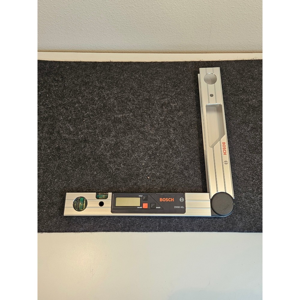 Bosch DWM 40L Digital Angle Finder Protractor Level with Case and LCD Display