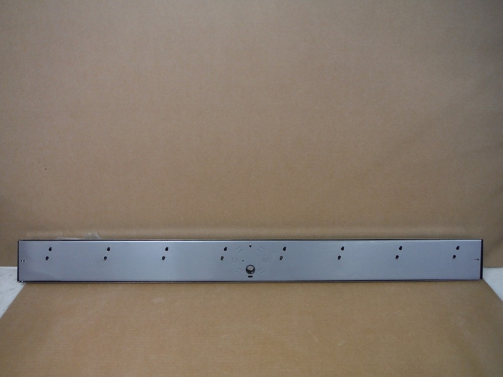 Thomas Lighting 8 Light Vanity Bath Bar SL-7425-4