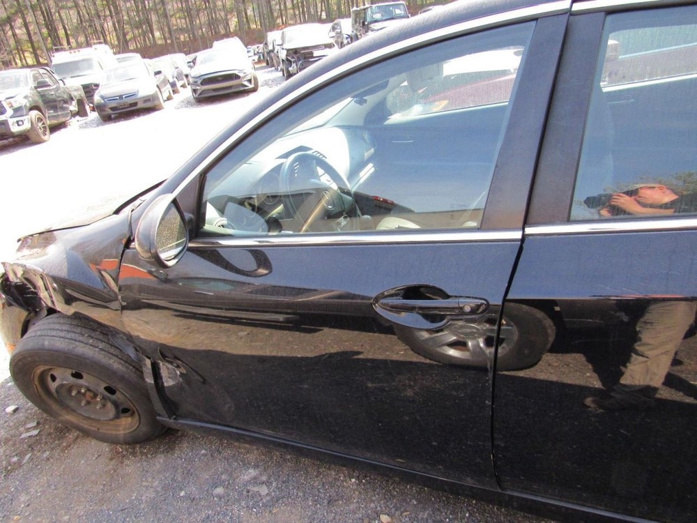 6 2013 Glove Box 1036858