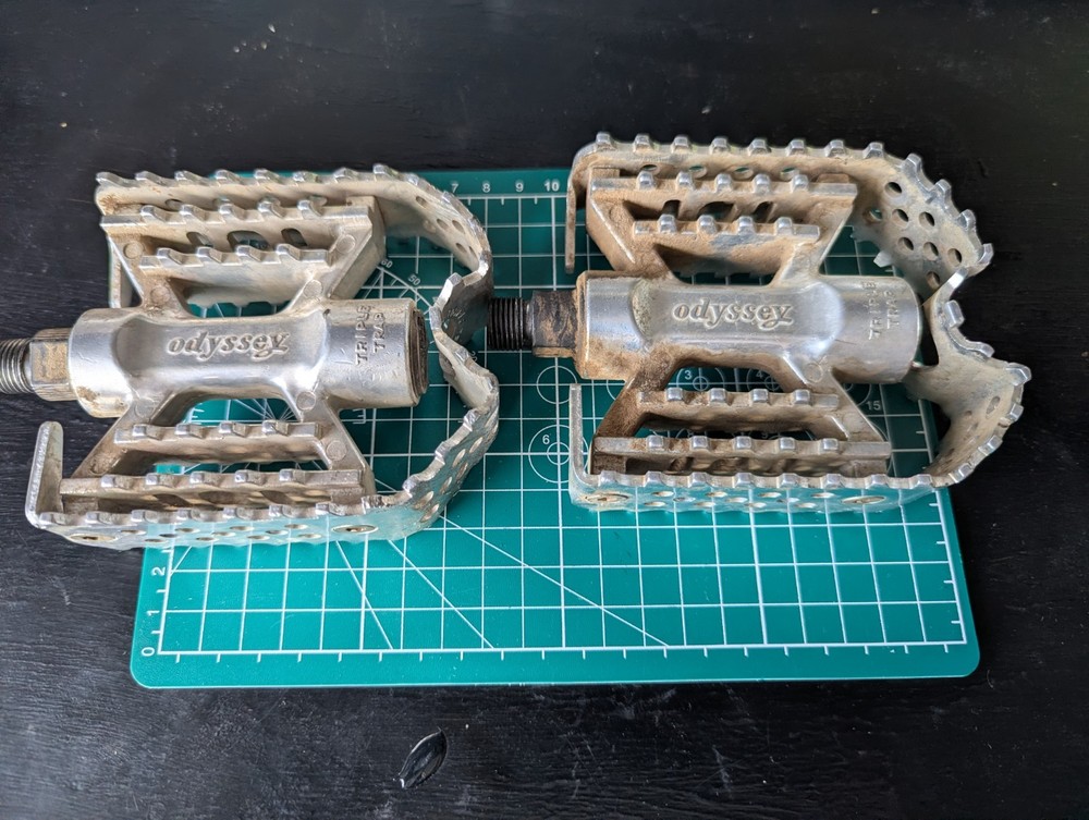 Odyssey Triple Trap Caged 1/2" Platform Pedals