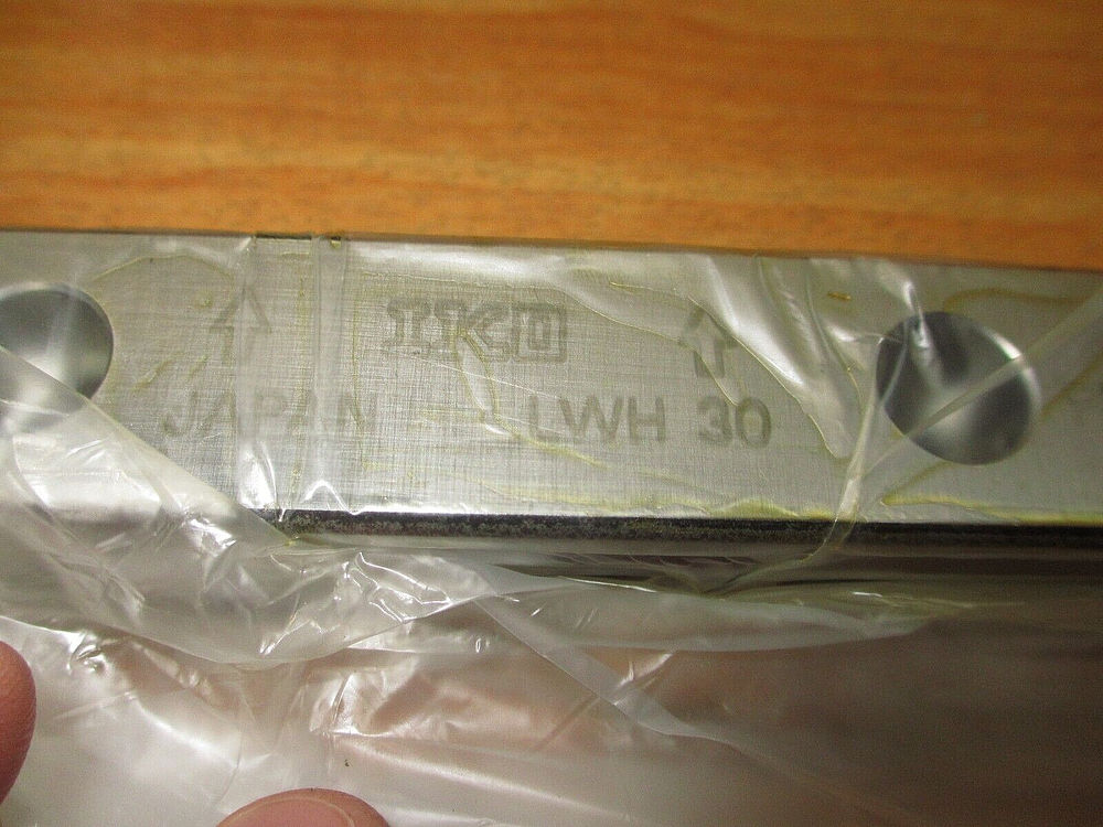 IKO LWH30 *NEW* Linear Rail 640mm