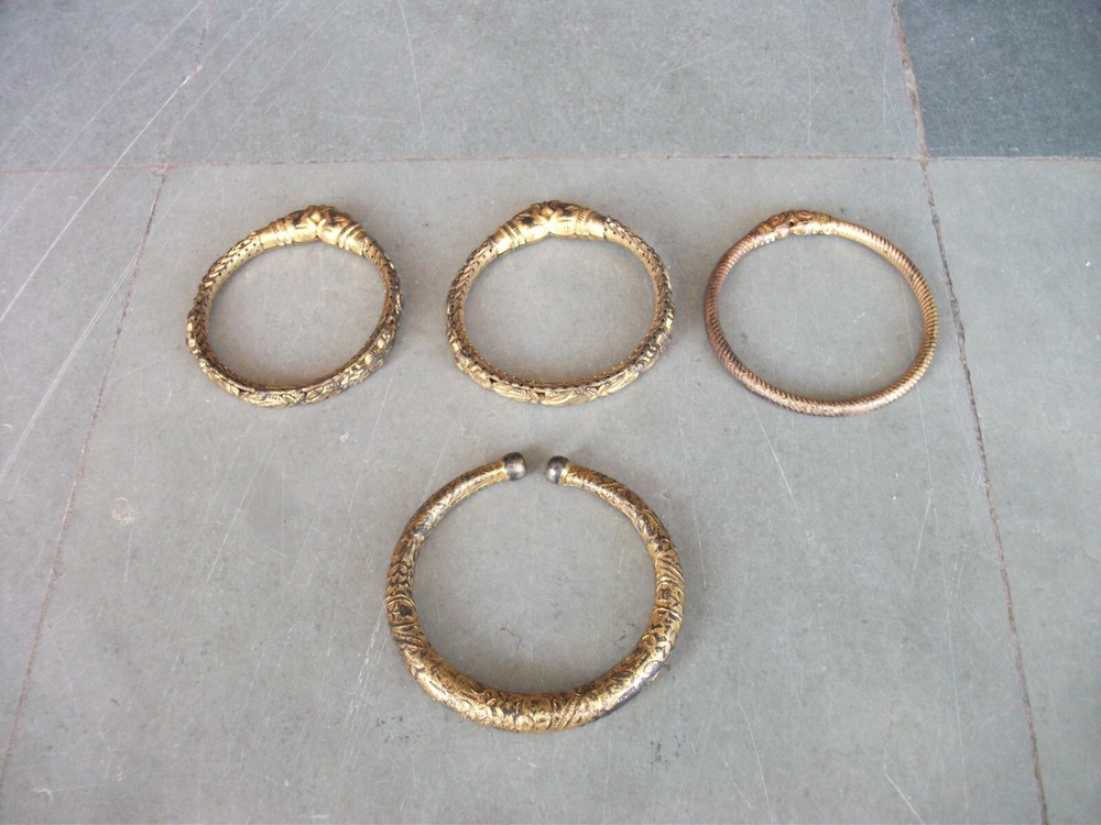 4 Pc Vintage Fine Metal Handcrafted Solid Crafted Bracelets /Bangles