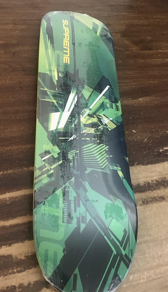 SUPREME FORMS SKATEBOARD (GREEN) SS23 (100% AUTHENTIC) (BRAND NEW)