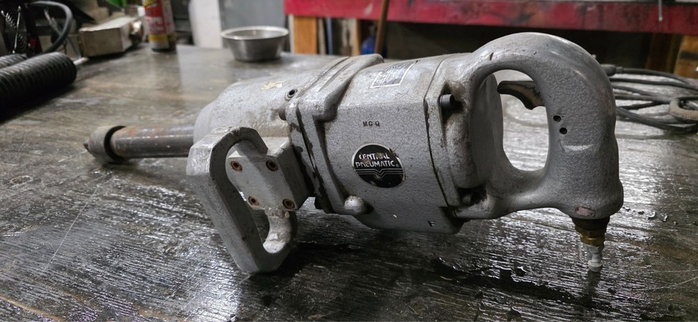 Central Pneumatic 1 Inch Impact Heavy Duty