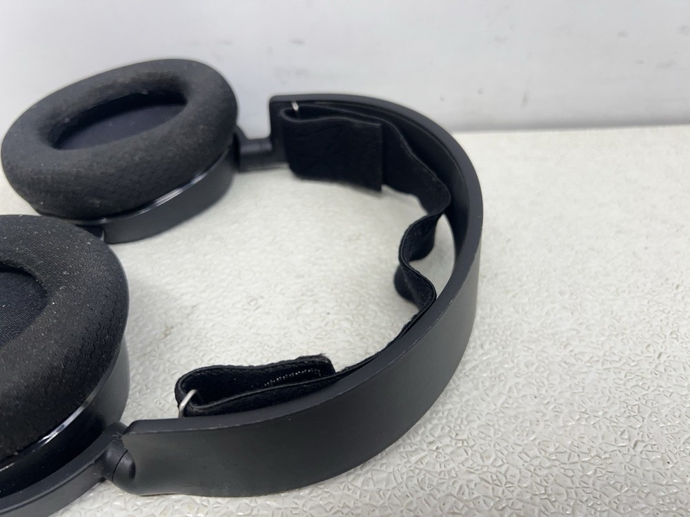 SteelSeries Arctis 5 Gaming Headset - Black -