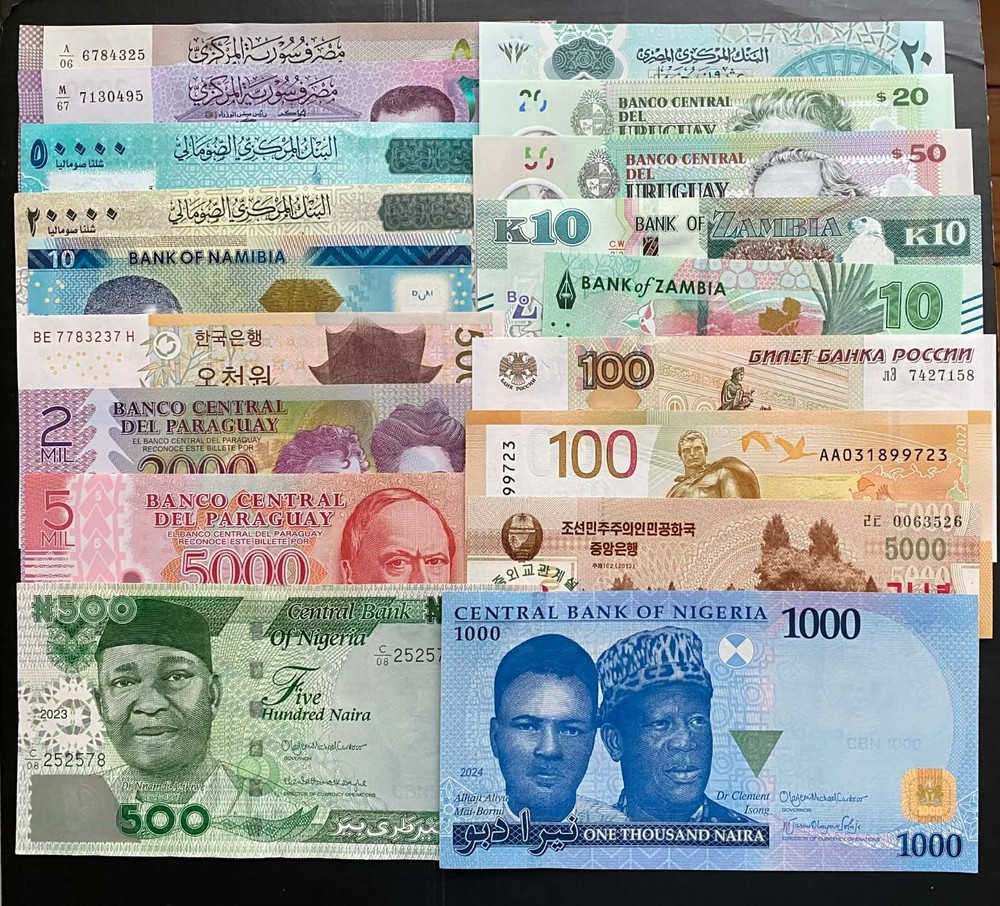 113 Different WORLD BANKNOTES Lots From 60 Countries *** UNC ***