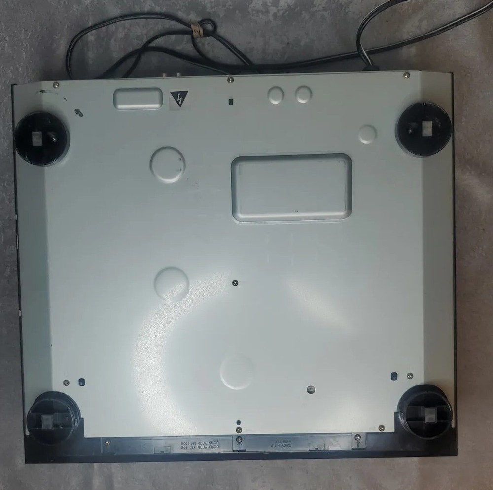 Sony CDP-CE525 5 Disc CD Player Powers On No Remote