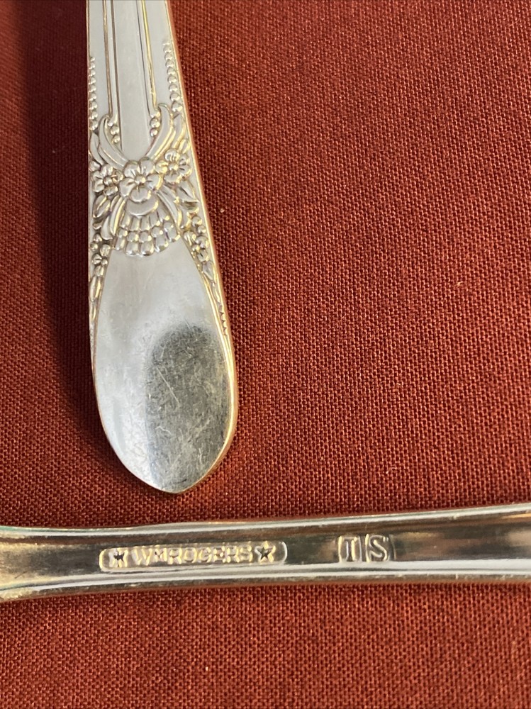 Beloved International Silverplate 4 Teaspoons VGUC