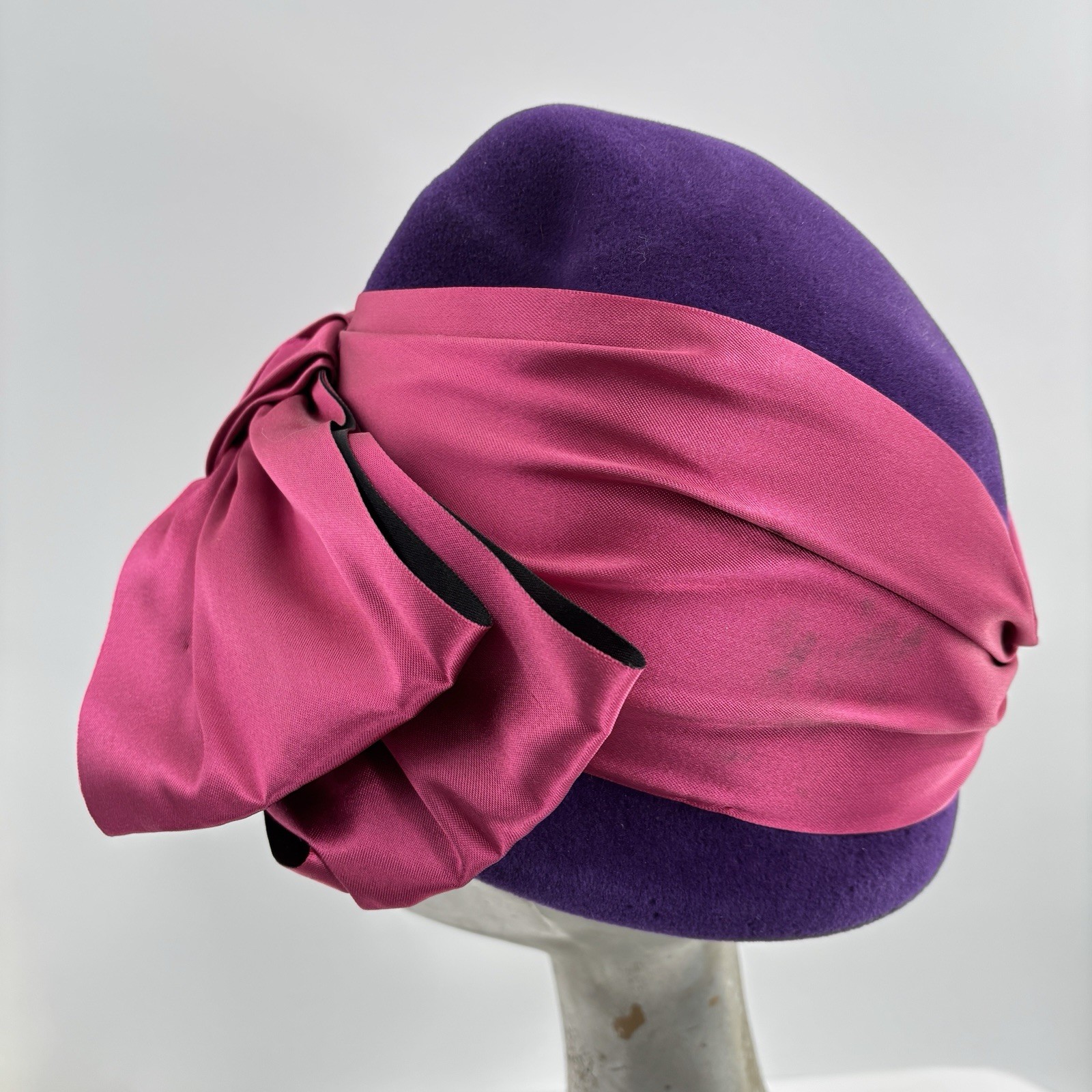 Vtg 60s Contessa William A Miller Cloche Hat Purple Felt Pink Bow Cocktail