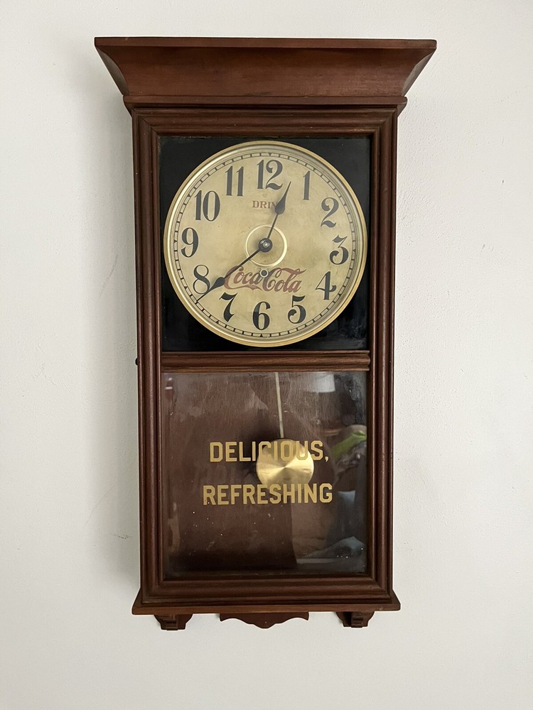 Memorabelia Clock Advertising Cocoa-Cola