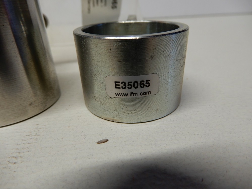 IFM Efector E35063 E35065 IR Temperature Sensor Mounting Brackets Air Purge Used