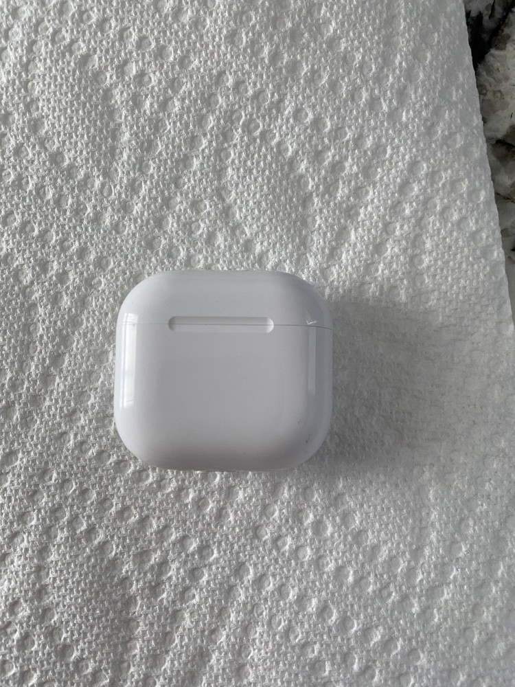 AirPod 4 with USB-C Charging Case 4th Gen White ANC