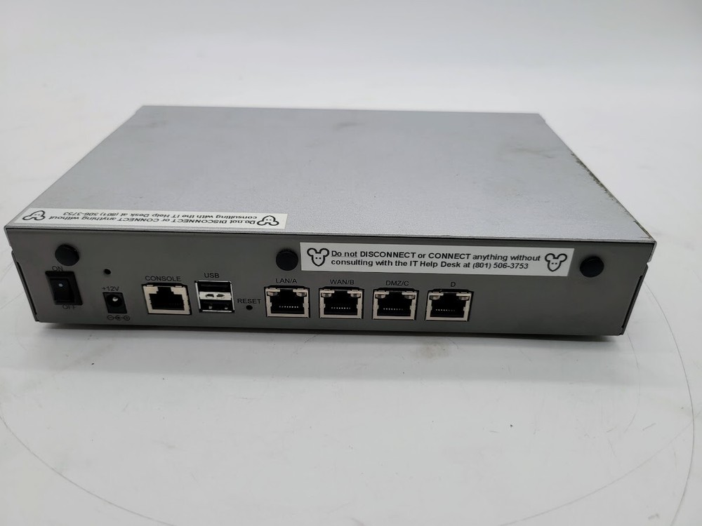 Cyberoam CR 25iNG Hardware Firewall Model SCB-6979