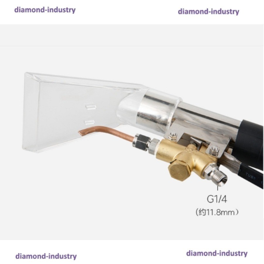 Automobile interior dusting and water spraying manual tool