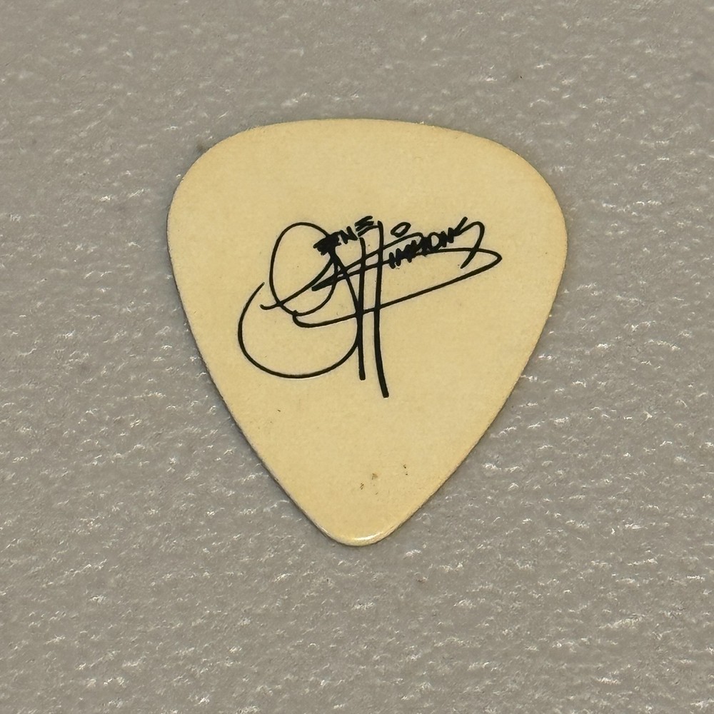KISS Gene Simmons Signature Guitar Pick THE HOTTEST SHOW ON EARTH Tour Plectrum