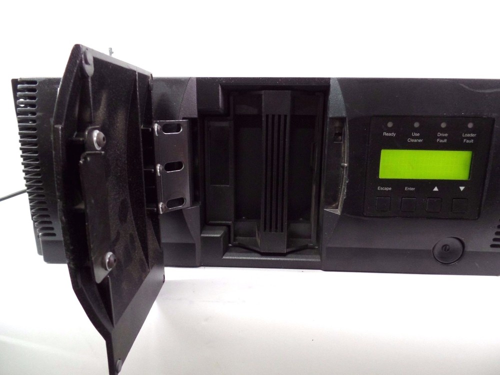Overland Storage HPLTO3-LXML3117RB PowerLoader Tape Library