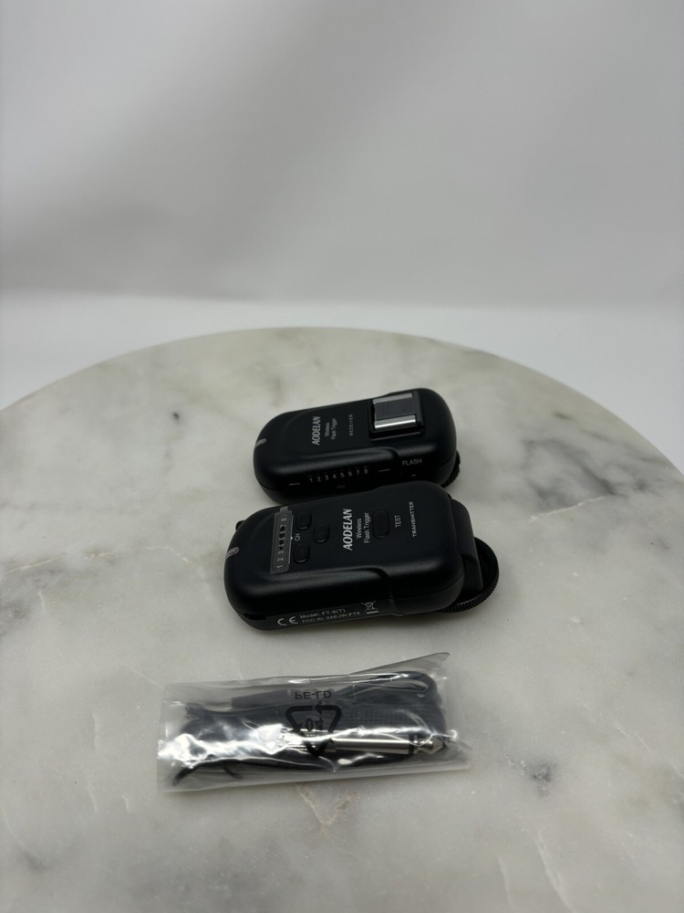 AODELAN FT-8 WIRELESS FLASH TIGGER SET TRANSMITTER & RECEIVER